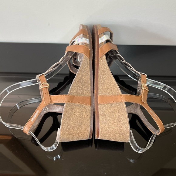 Mephisto Wedge Sandals Tan - Picture 4 of 6